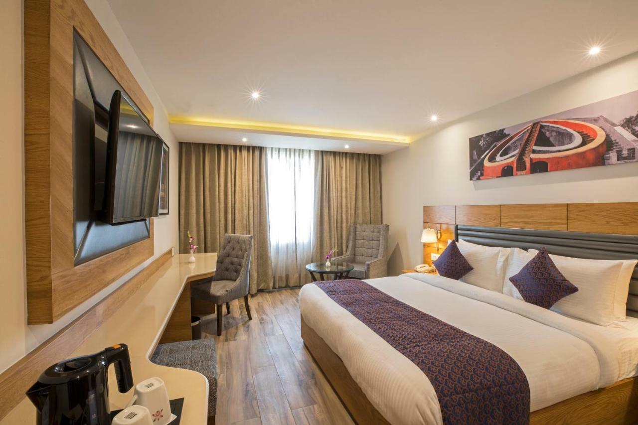 Regenta Central Cassia Zirakpur Chandigarh Kültér fotó